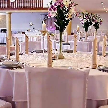 Hotell Restauracja Kassandra Września